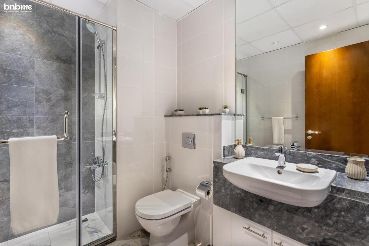 Bnbmehomes - Luxury 2B Apt - Al Habtoor - Amna Tower - 5044 Dubai Exterior foto